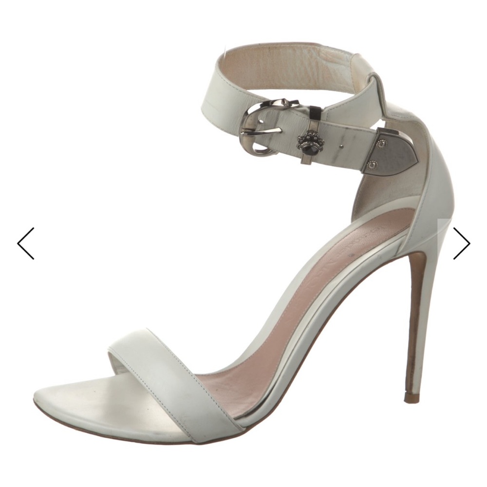 Alexander McQueen White Leather Heels silver buckle 38.5 with dustbag - Picture 7 of 16